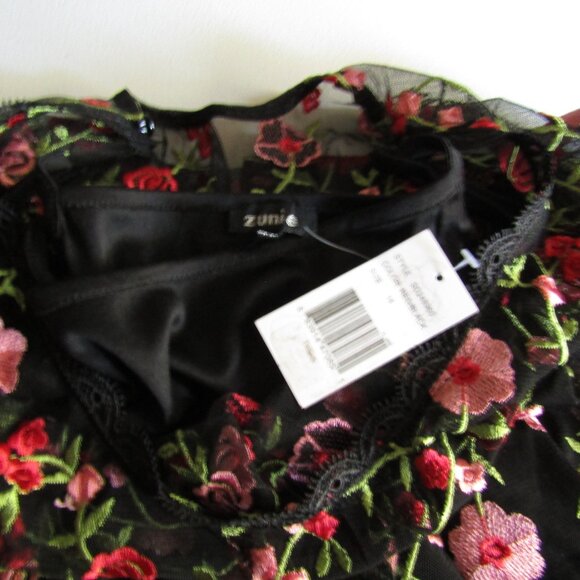 Zunie Embroidery Floral Mesh Dress - Picture 7 of 8